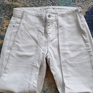White Jean's with a cute side zipper